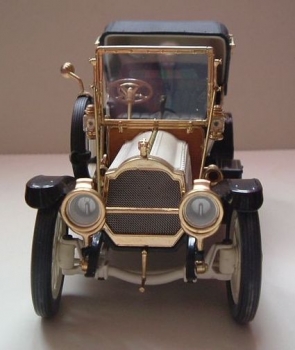 Franklin Mint Packard Victoria 1912 DieCast Model (6602)